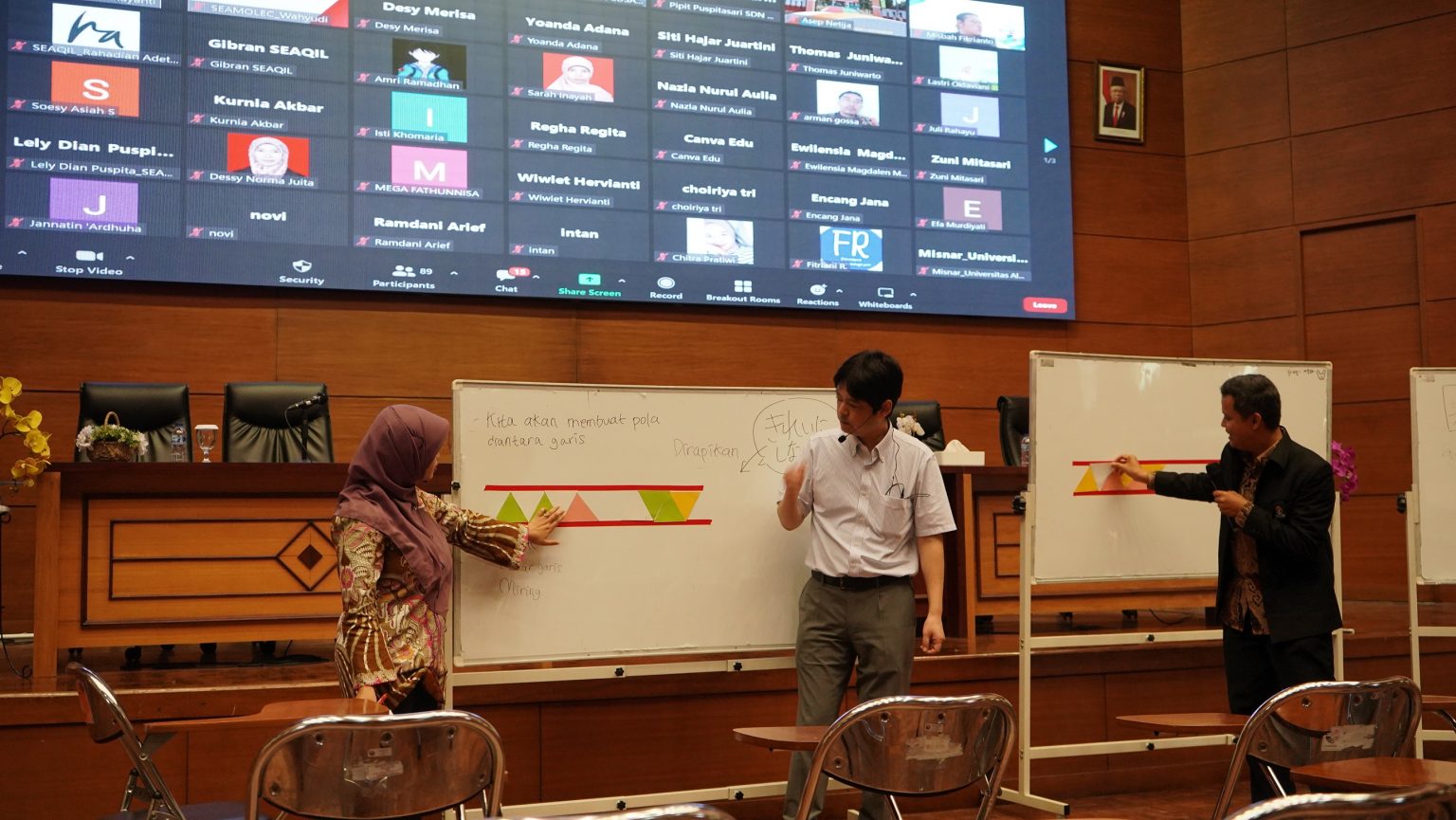 Masukkan Gambar Disini